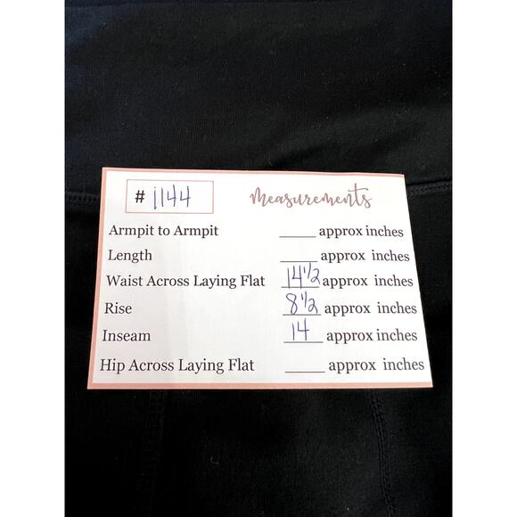 Fabletics Black w/Neon Details Athletic Sports Stretchy Shorts Leggings Size M - Picture 6 of 6